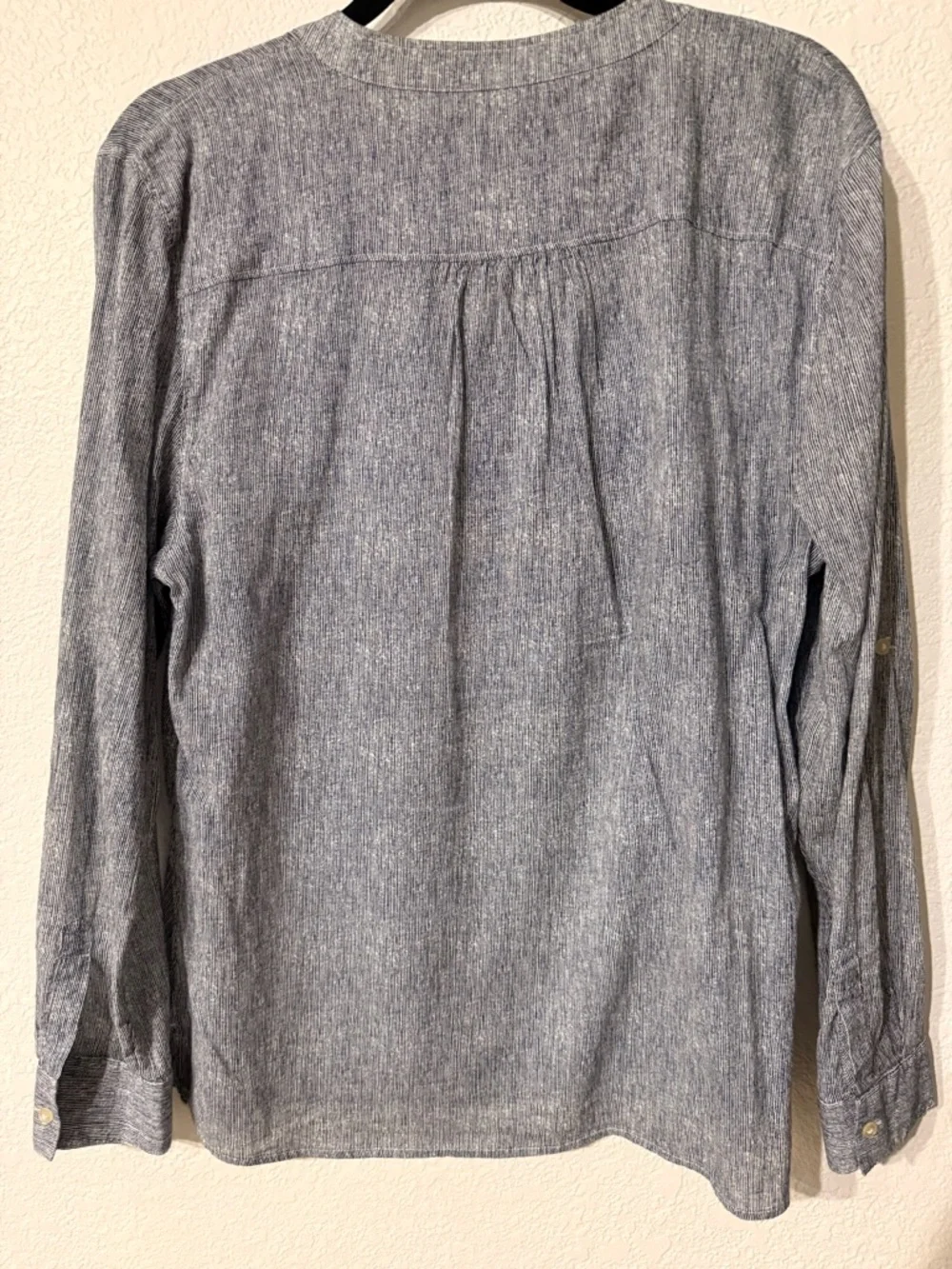 Carve Designs Heathered Blue Button-Front Pullover Shirt - Picture 2 of 3